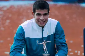 （体育）（3）网球——巴塞罗那公开赛：阿尔卡拉斯夺冠图片