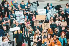 三问美国警察暴力执法图片