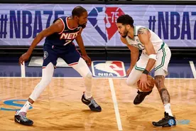 网友：凯尔特人横扫了你！杜兰特：我仍然不认为我表现挣扎图片