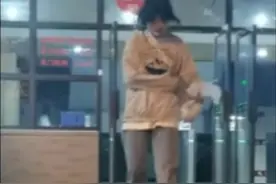 甜度超标！高校男生每天记录接女友瞬间图片