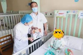 40岁母亲“割肝救子”，今日顺利康复出院！视频封面
