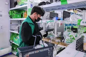 上海美团买菜八成站点复工：有站点一天分拣超万单，配送人员增一倍图片