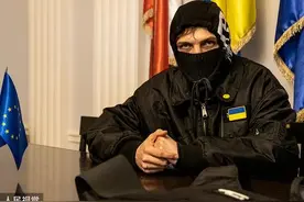 俄媒：乌克兰“亚速营”据点发现希特勒自传图片