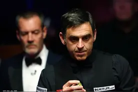 斯诺克世锦赛现惊诧一幕——奥沙利文手指裁判：“不要搞事情！”图片