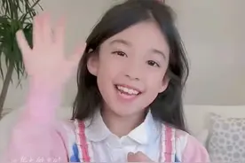 当年的孩子们长大了？刘畊宏女儿小泡芙颜值逆天，萌娃CP看好谁？图片