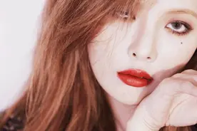 别争了，化妆第一步还得是它图片