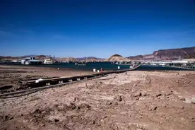 水位下降惊现大量弃尸，美最大水库成藏尸点，湖水2500万人喝图片