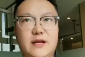 亲历者讲述航班冲出跑道：空乘让乘客们先撤，逃生后和朋友庆幸不已图片