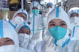 她们干“最脏”的活儿，却是最美的“九朵金花”图片