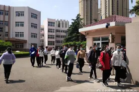 躺平、冰丝带、网络蹿红……青岛局属普高自招面试题你会怎么答？图片