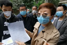 小区停车费半年翻番 业主：醉翁之意不在酒图片