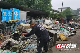 益阳小伙返乡收废品月入三万 称靠自己双手挣钱不丢人图片