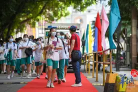 @广州中考生：普高扩招超3000人，名校录取分数或下降图片