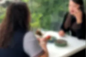 女子遭电诈反劝对方保命要紧，诈骗分子陷入沉默：回不来了