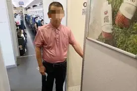 海南高铁上，一男子在厕所被抓现行图片