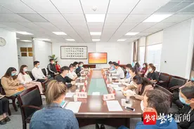 深受鼓舞 勇敢追梦——无锡归国青年学者代表热议“总书记南大回信”图片