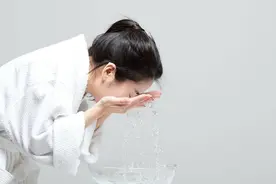 水乳、精华、面霜……正确护肤，到底需要几步？图片