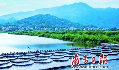 青山如黛的意思（青山如黛）