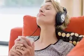 午休不一定非要“睡”着：闭目养神一样可以修复大脑图片