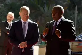 南非总统拉马福萨与德国总理朔尔茨举行会面图片