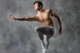 “90后”陈镇威，美国纽约城市芭蕾舞团74年历史上首位中国首席图片