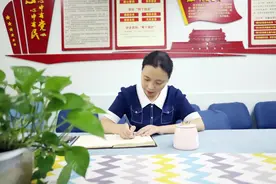 绵阳四〇四医院检验科主任邓建军：建议重视公共卫生投入 共同守护健康丨党代表风采图片