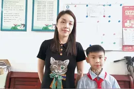 老师一个动作，广西这个小男孩火了图片