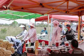 昆明呈贡：端午赶集热图片