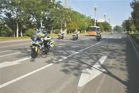 二等功臣荣归故里，家乡人民用最高礼遇迎接图片