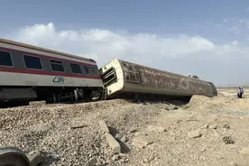 （外代一线）伊朗发生列车脱轨事故 已造成17人死亡图片