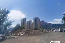 市北最大房屋腾空项目本月底拆完，拆后空地将暂时开辟为停车场图片