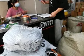 “毕业寄”线上服务走进高校，大包小包寄回老家图片