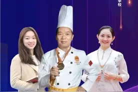 学府中学端午粽制作劳动课，学生亲手包粽子和爸妈分享图片