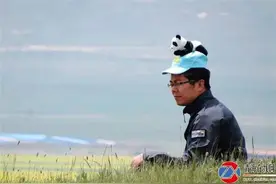 养“大猫”的动物园长上热搜！手里一堆“网红”……图片