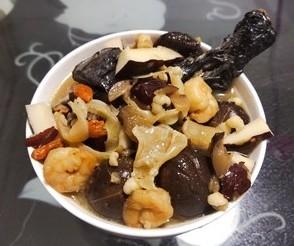 花胶海底椰 2026年花胶海底椰炖鸡汤作用与功效