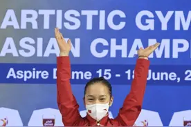 体操亚锦赛：中国选手包揽女子个人全能冠亚军图片