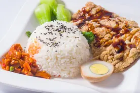 2022中式快餐行业研究报告：三大原因限制了中式快餐企业的全国化扩张图片