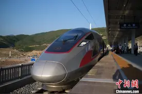 郑州至重庆高速铁路6月20日全线贯通运营图片