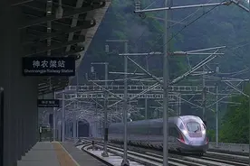郑州至重庆高速铁路6月20日全线贯通运营 最快4小时23分可达图片
