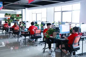 拼多多美妆用户超3亿，品牌官旗超千家，有商家“618”日销1万支唇釉图片