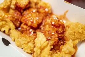 日元贬值致食品价格暴涨 日本学校供餐取消炸鸡供应图片