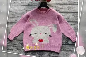 粉粉嫩嫩，萌萌哒的可爱粉兔兔儿童套头毛衣（有编织图解）图片