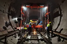 通车倒计时！重庆轨道交通5号线北延伸段全线轨通图片