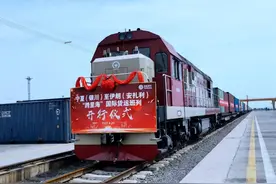 银川开行至伊朗“跨里海”国际货运班列，较海运节省20天图片