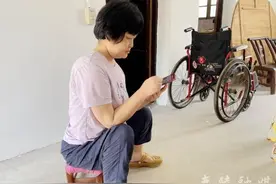 “板凳姑娘”李红：用爱撑起梦想图片