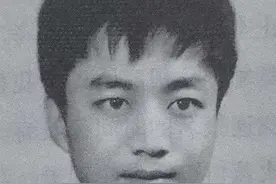 中文78｜任晓岗：改变命运的天书——一个年级与一个时代的故事图片