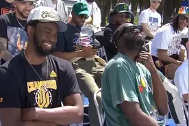 威金斯：这一切太棒了，最棒的是我的兄弟们都在这里图片