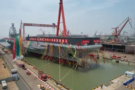 台退役中将：大陆造航母的跨代能力了不起，电磁弹射技术弯道超车图片