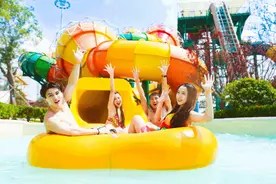 百城百夜 | 2022年最不能错过的峡江傣族烟花泼水节，来一场浪漫的水上“焰”遇！图片