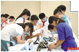 平板教学促互动 融合技术与学科图片